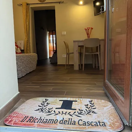 Il Richiamo Della Cascata 펜션 *